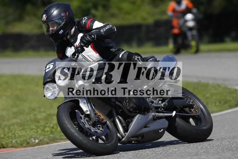 /Archiv-2024/29 12.06.2024 MOTO.CH Track Day ADR/Gruppe blau/65